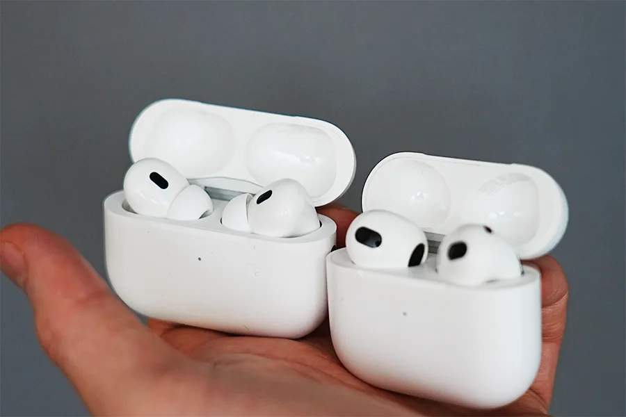 AirPods Pro 第2世代とAirPods 第3世代AirPods Pro 第2世代とAirPods 第3世代の比較をする
