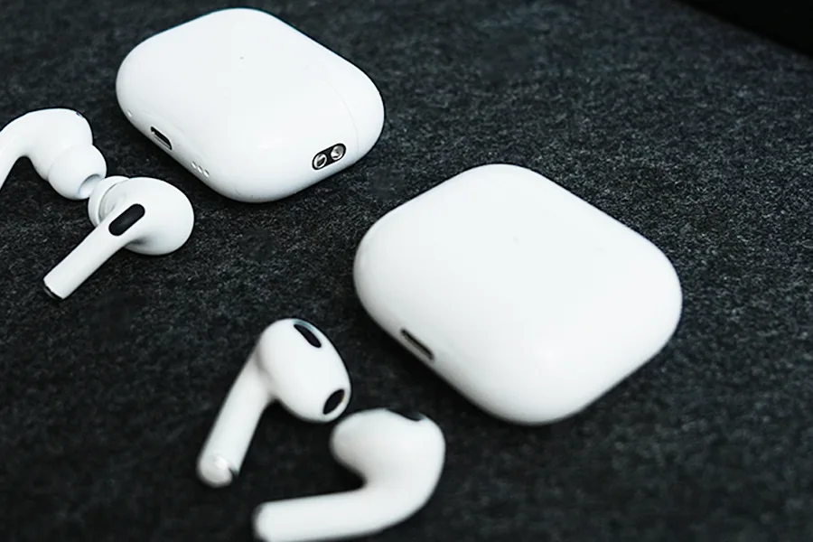 AirPods Pro 第2世代はストラップ穴あり