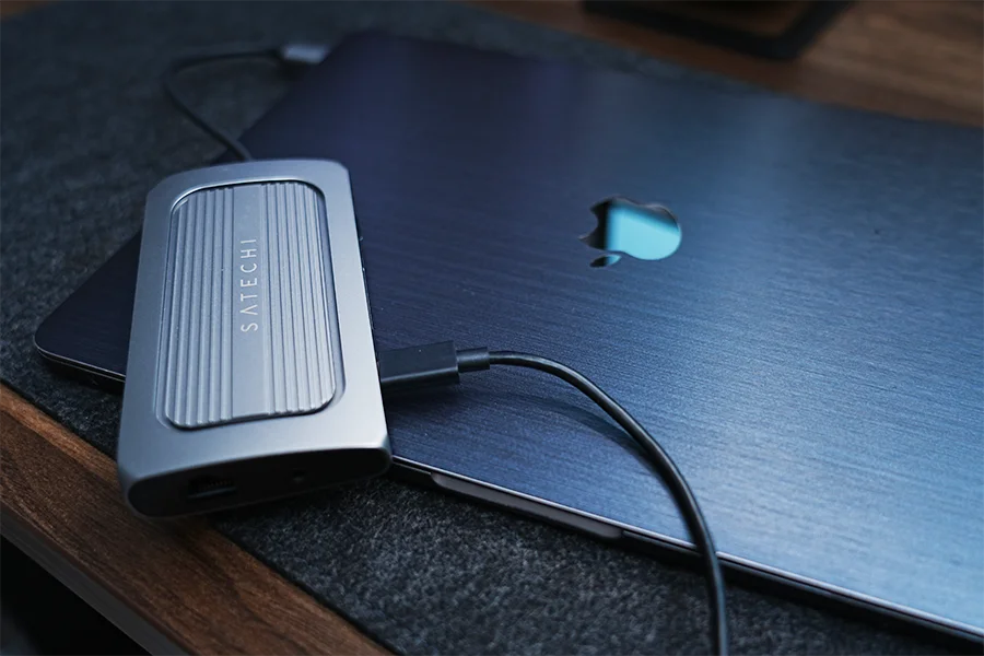 Satechi USB4 マルチ USBCハブ 9in1 HDMIでMacBook Proを爆速充電