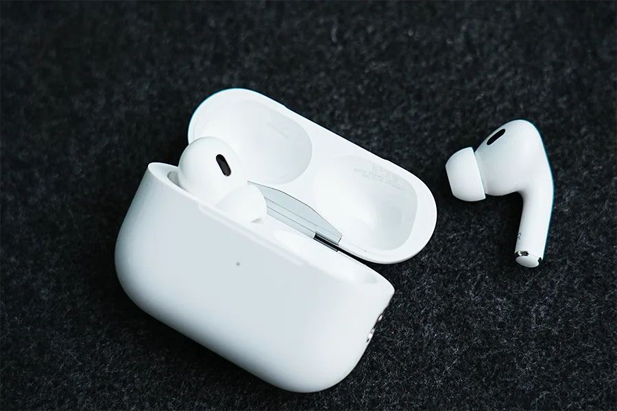 iPadにおすすめの完全ワイヤレスイヤホン【接続の安定性重視】2選のAirPods Pro第2世代