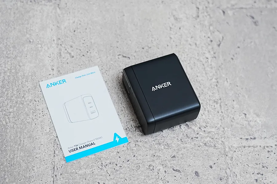 Anker 736 charger（Nano Ⅱ 100W）本体と付属品