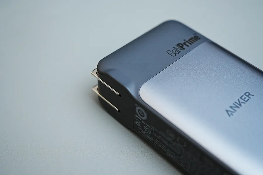 Anker733 PowerBank(GaNPrime PowerCore 65W)プラグ収納時