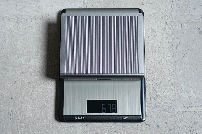 CalDigit TS4 ハブ 6-in-1 重量678