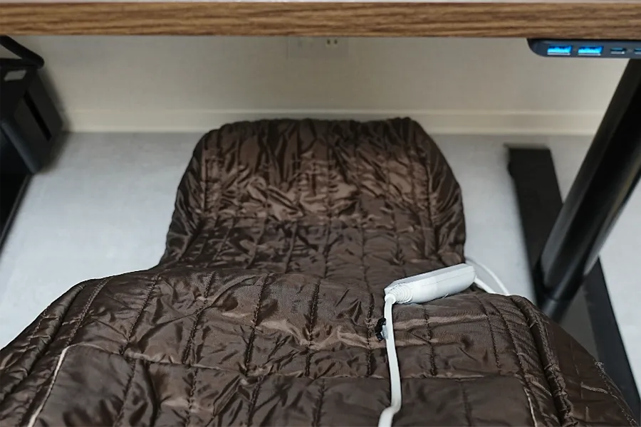 コタツはいいけど足の自由がなくなる