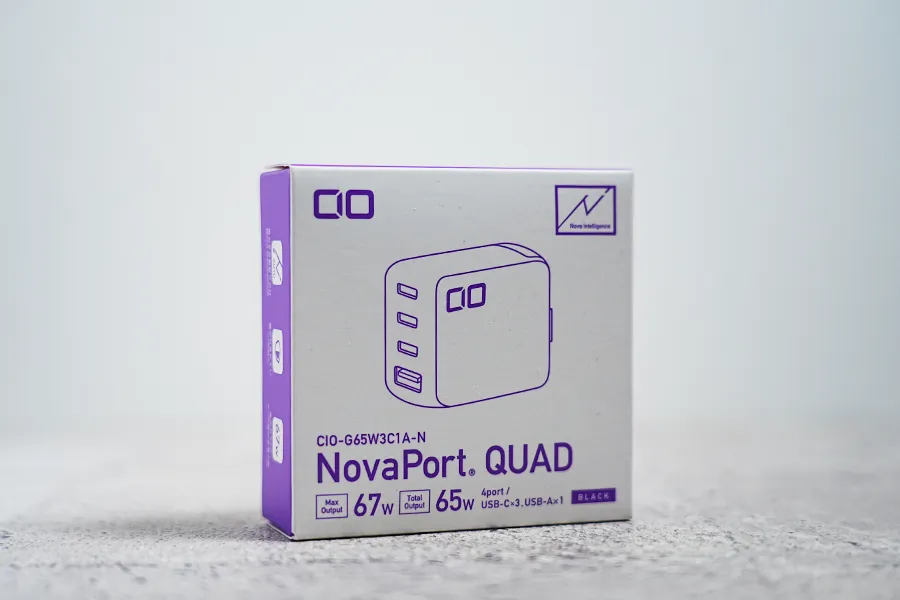 CIO NovaPort QUAD 65Wのパッケージ