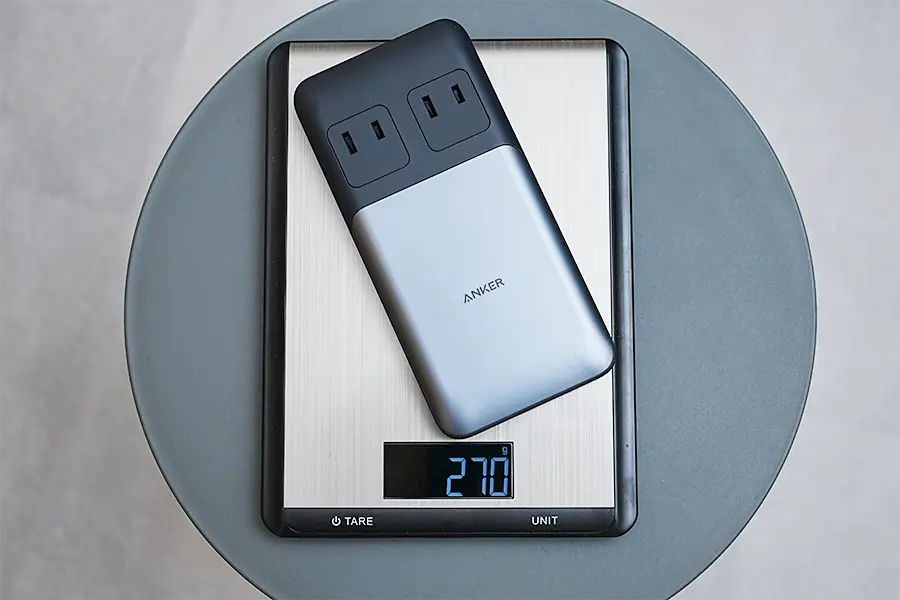 Anker 727 Charging Station (GaNPrime 100W)の重量