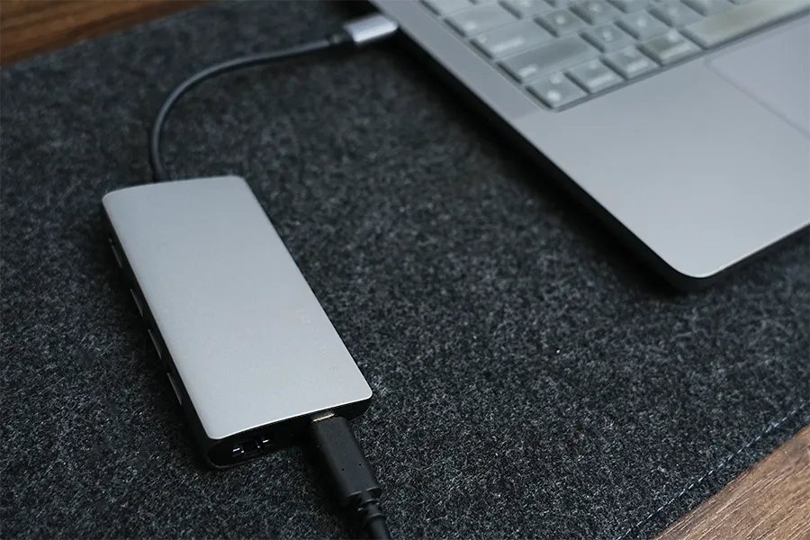 Satechi V2 マルチ USB-C ハブ 8-in-1はUSB-C1ポートしかない