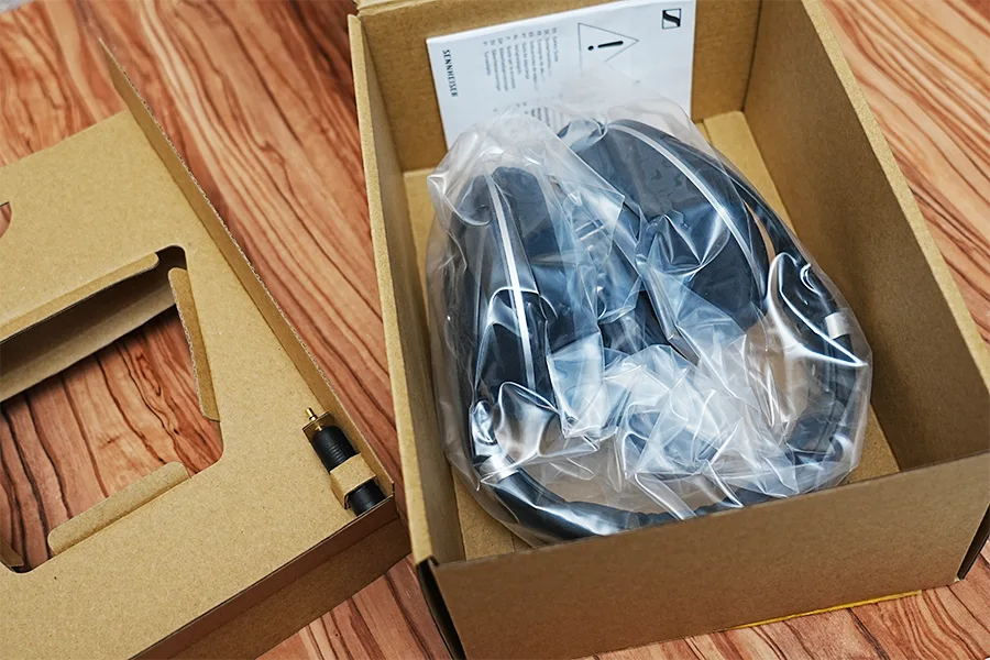 ゼンハイザーHD 599 SE梱包