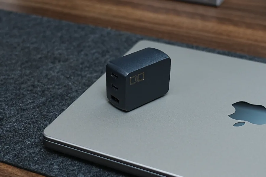 M1 Pro MacBook Proと TORIO