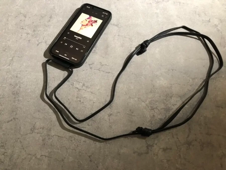 Native Union ClicClassic MagSafeケース(イタリアンレザー)とレザースリング