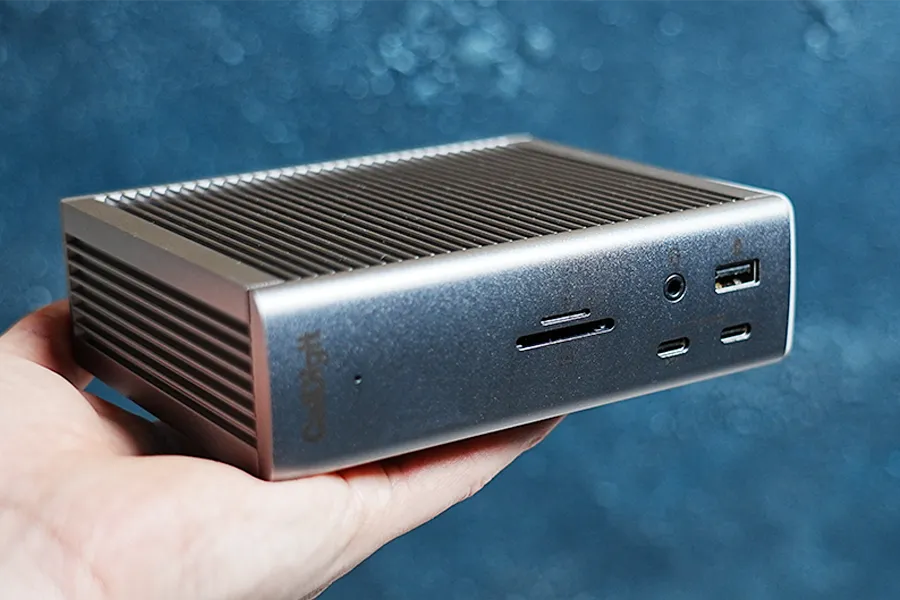 CalDigit TS4 ハブ 6-in-1 サイズ重量