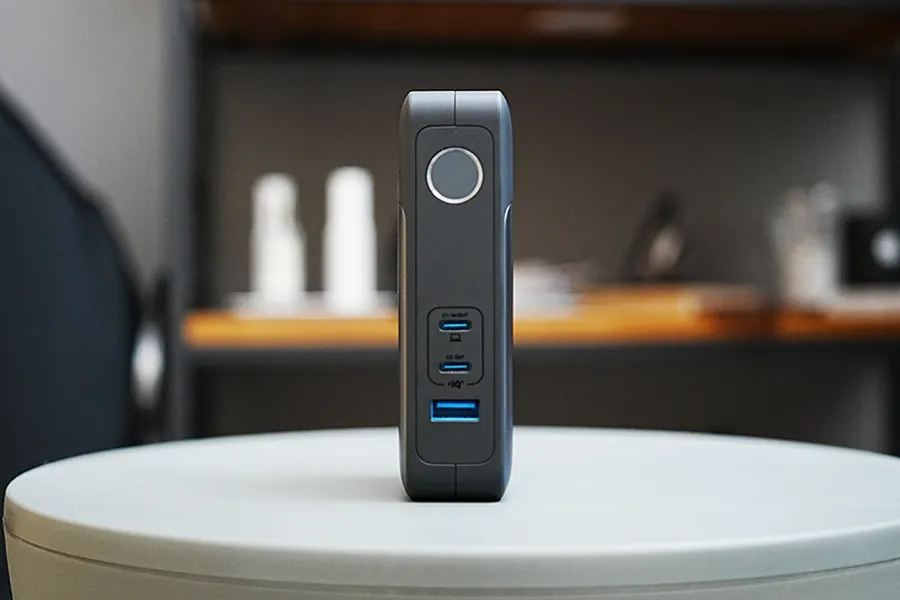 Anker733 PowerBank(GaNPrime PowerCore 65W)のポート部分