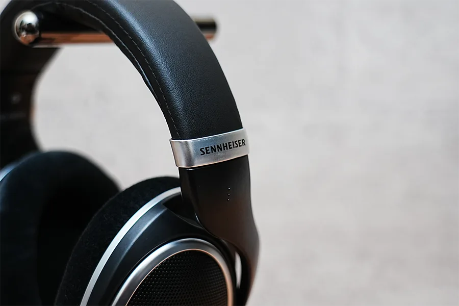 ゼンハイザーHD 599 SEの伸縮前