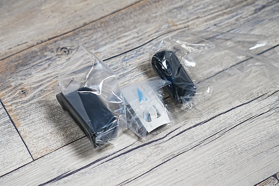 AirPods Pro ケース Spigen マグ・アーマーの付属品