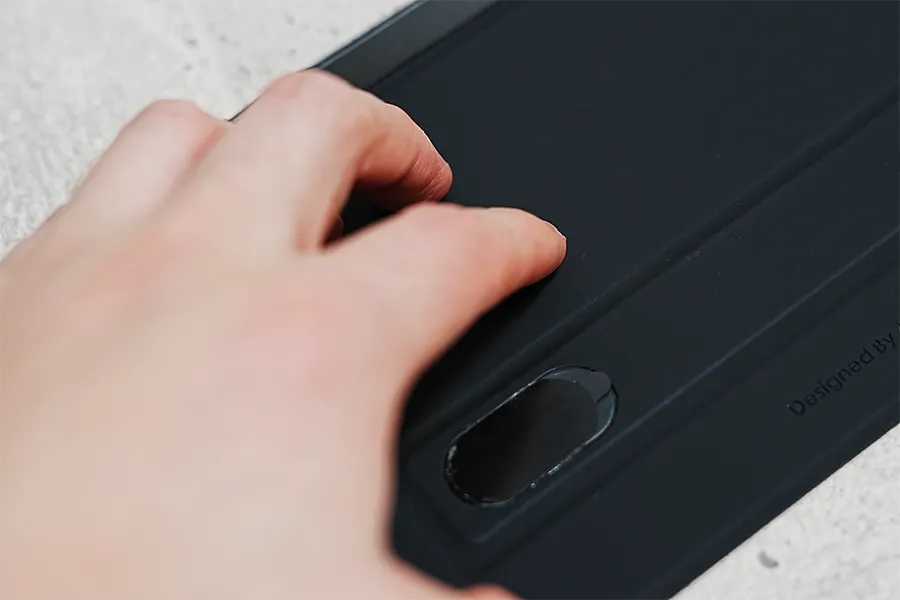 MOFT Airflow Standの裏面はサラサラタイプ