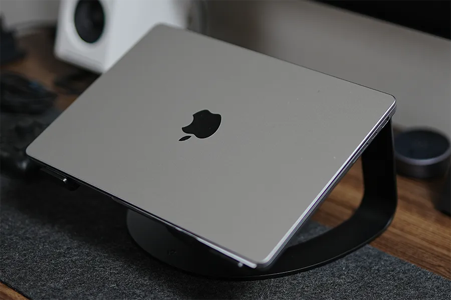 Twelve South Curve for MacBookななめ