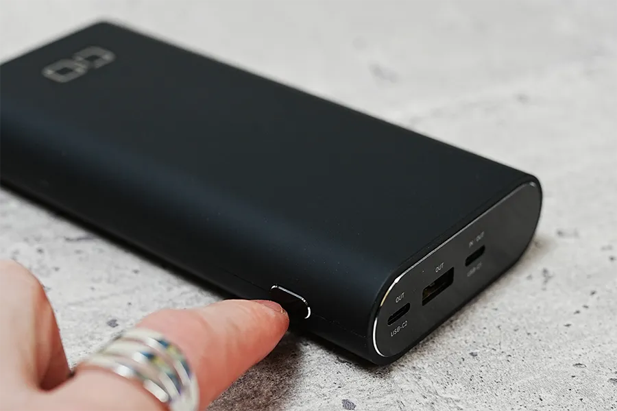 CIO SMARTCOBY TORIOの電源ボタン