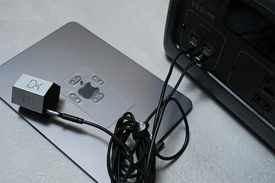 USB-Aで充電