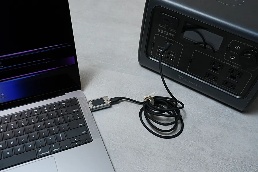 USB-CでMacBook Pro充電