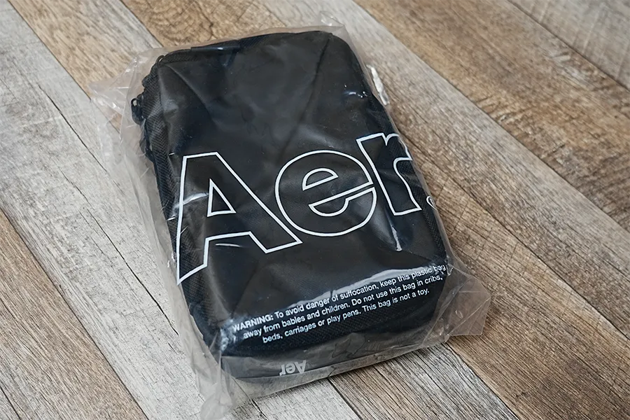 Aer(エアー)Cable Kit 2 ガジェットポーチの梱包