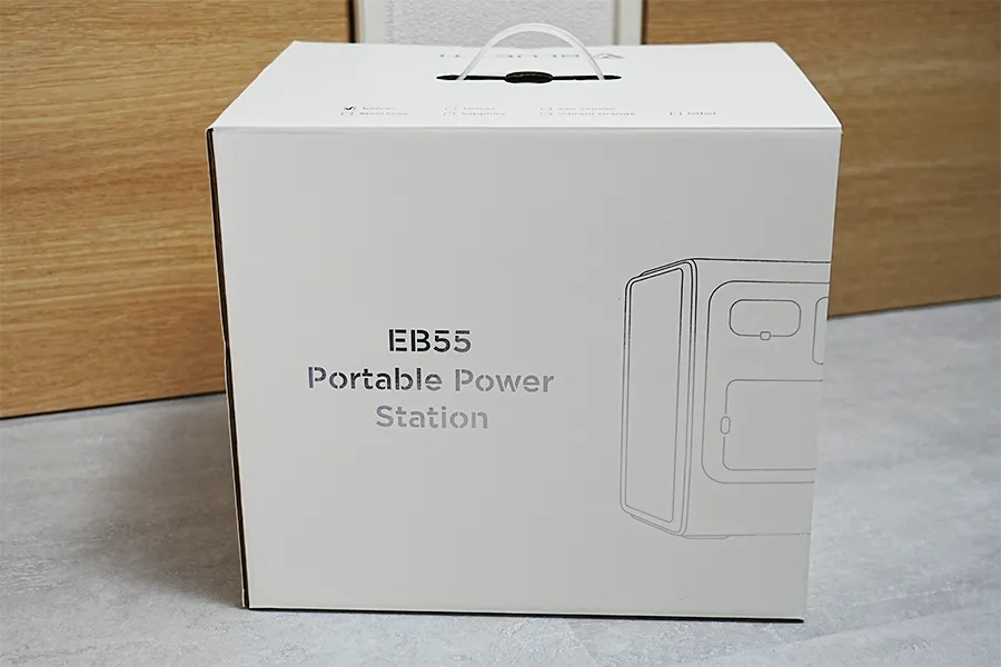 BLUETTI EB55のメーカーパッケージ
