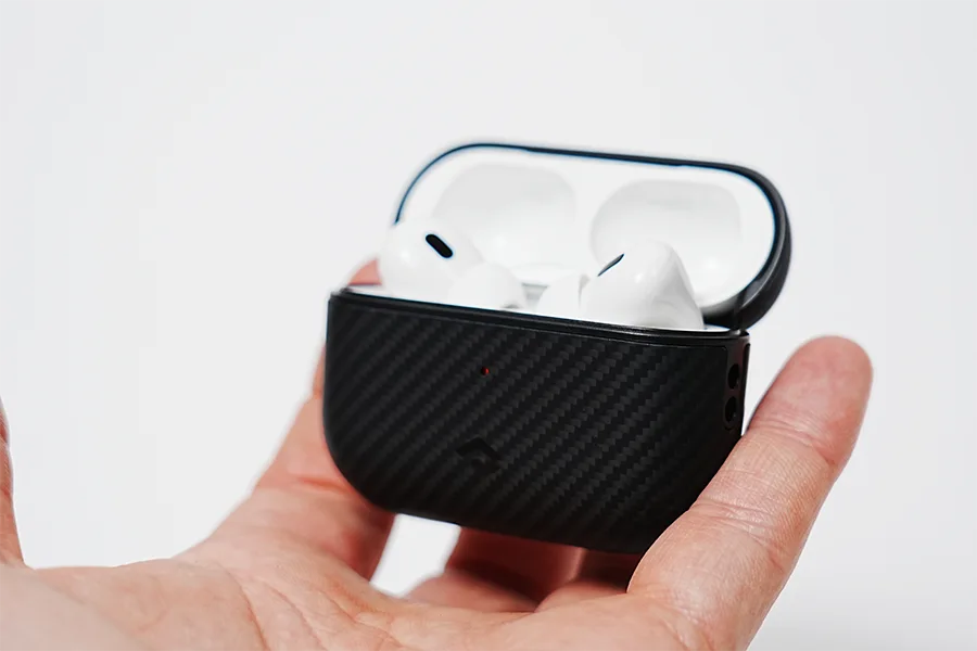 PITAKA MagEZ Case for AirPods Pro 2は重量感じにくい