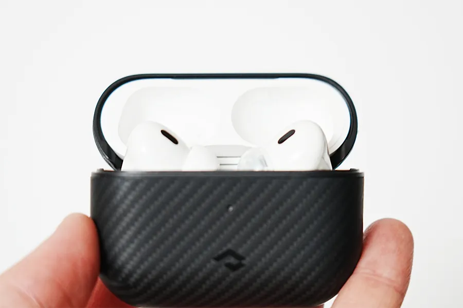 ノーマルとSpinFit SuperFineを付けたAirPods