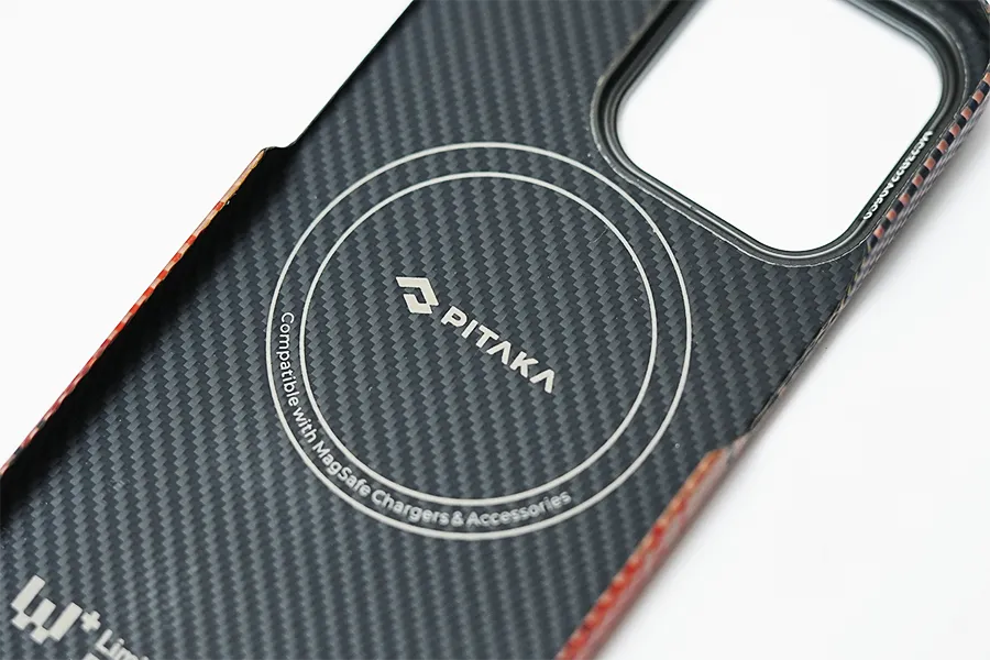 PITAKA SUNSET MOMENTのケース側面の内側マグネット