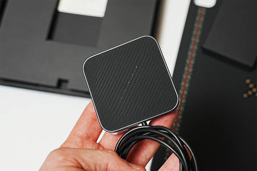 PITAKA EZCase Proのケーブル部分