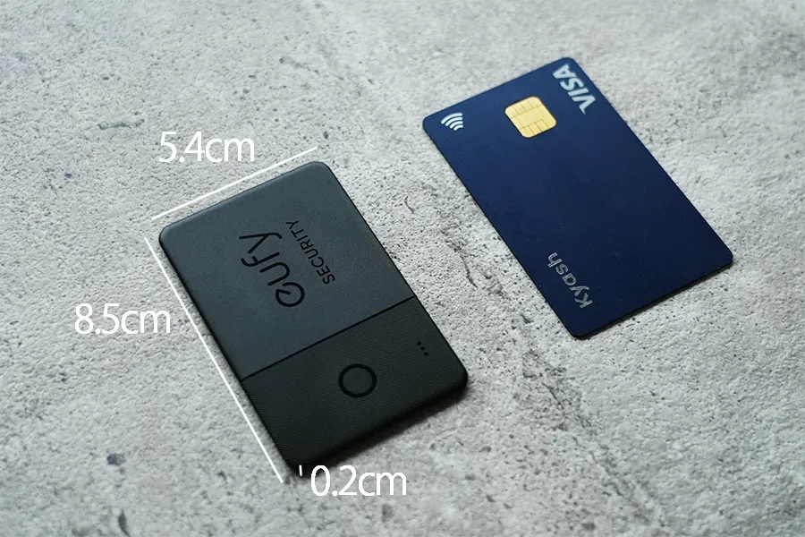 Anker Eufy (ユーフィ) Security SmartTrack Card (紛失防止トラッカー) の厚み