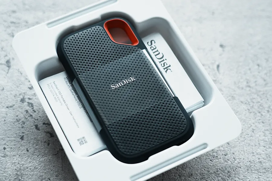 SanDisk SSD 外付けエクストリーム ポータブルSSD DE61はがっちり梱包