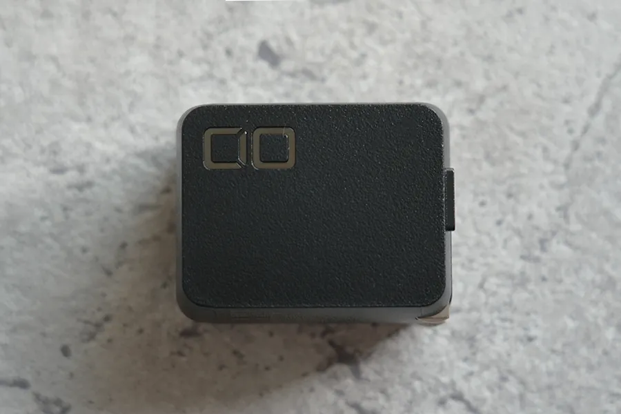 CIO NovaPort DUO 65Wのロゴ側