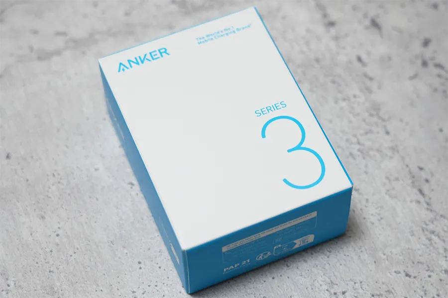 Anker 323 Charger (33W)のパッケージ