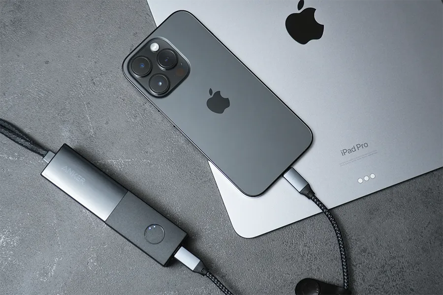 Anker 511 Power Bank (PowerCore Fusion 5000)でiPhoneiPadを充電する