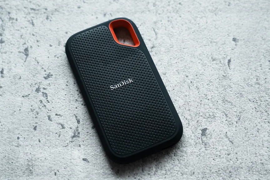SanDisk SSD 外付けエクストリーム ポータブルSSD DE61の表面