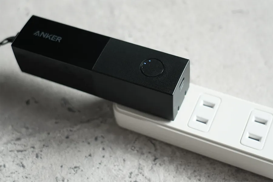 Anker 511 Power Bank (PowerCore Fusion 5000)で充電