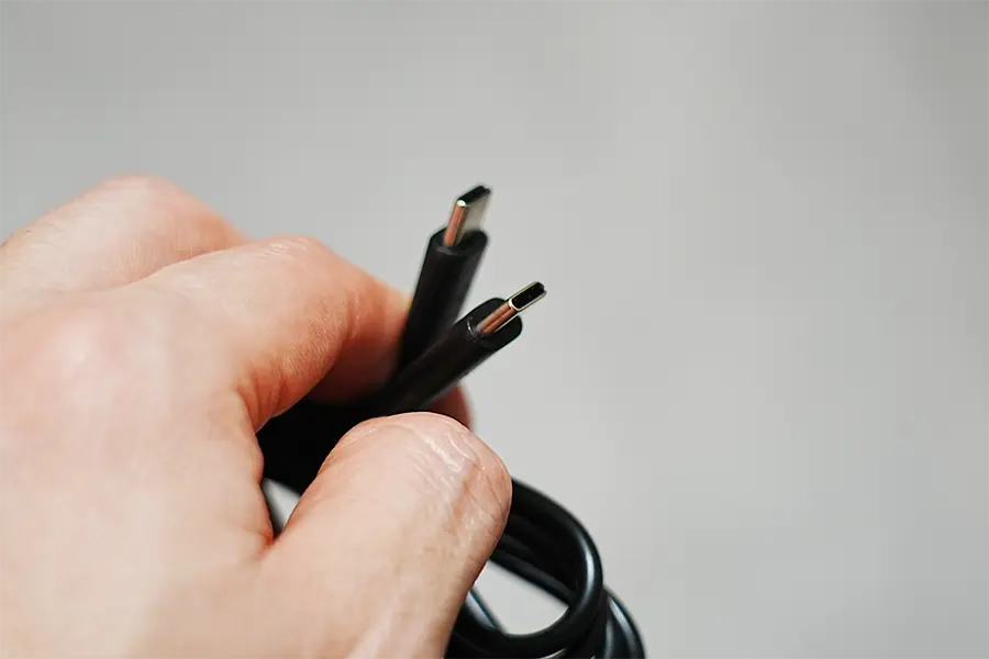充電ケーブル