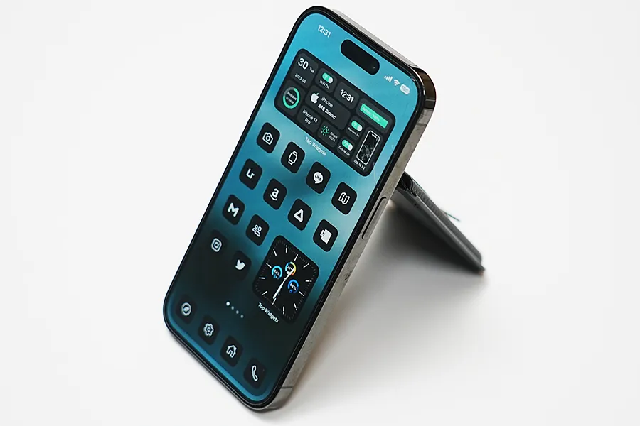 iPhoneをスタンドにする