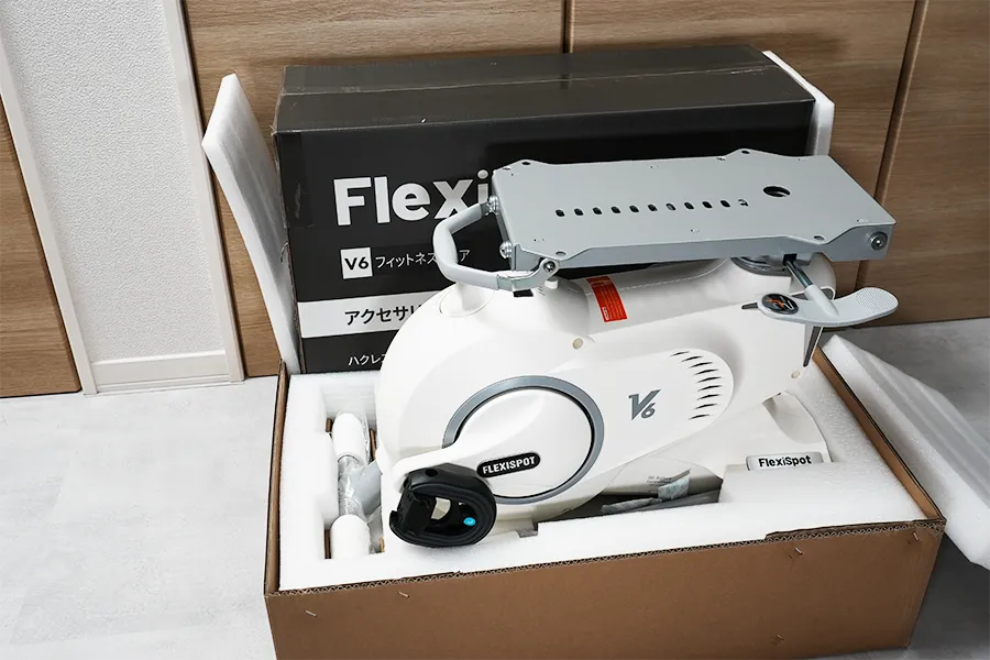 FlexiSpot フィットネスチェアV6 パッケージの中身