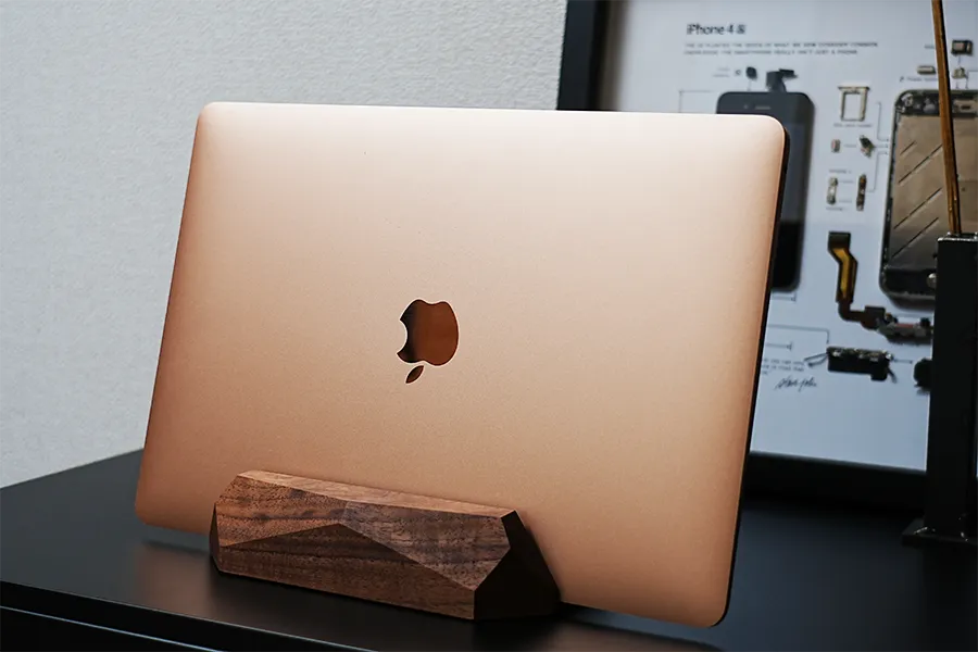 M1　MacBook Airをおいた状態