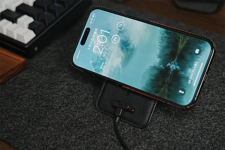 iPhoneスタンド横向きで充電はできる