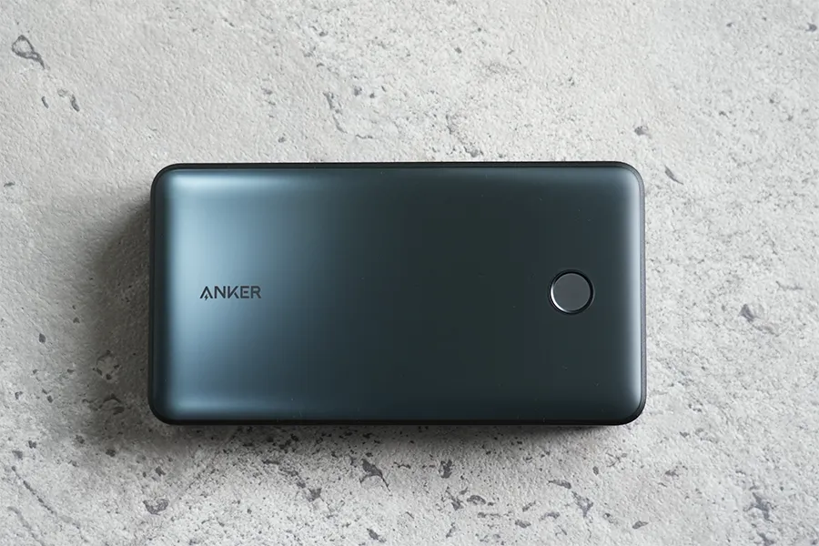 Anker 537 Power Bank (PowerCore 24000, 65W) モバイルバッテリー本体のデザイン