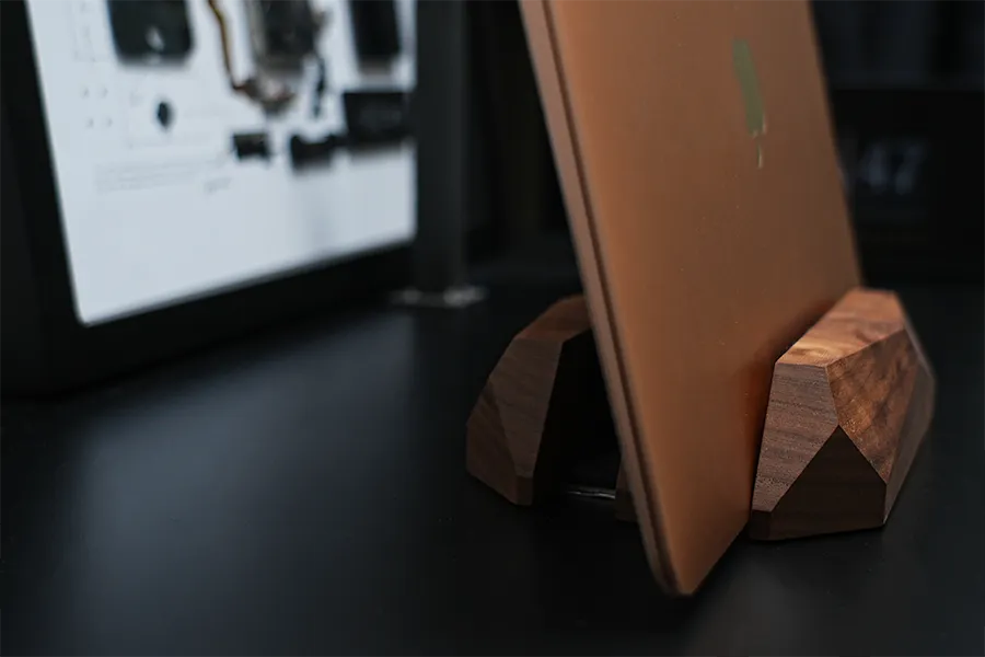 M1 MacBook Air 横コアラ