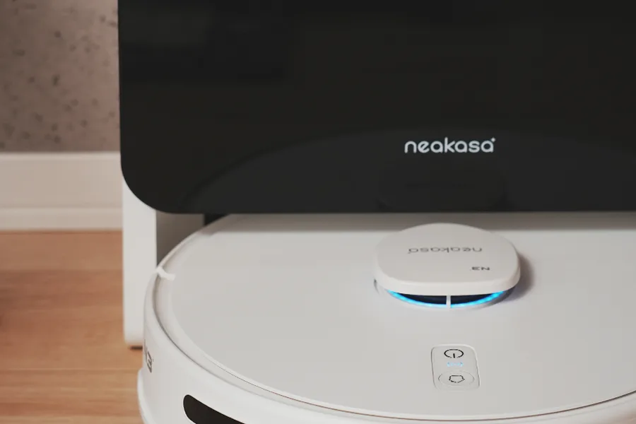 Neakasa N3充電ステーションで充電