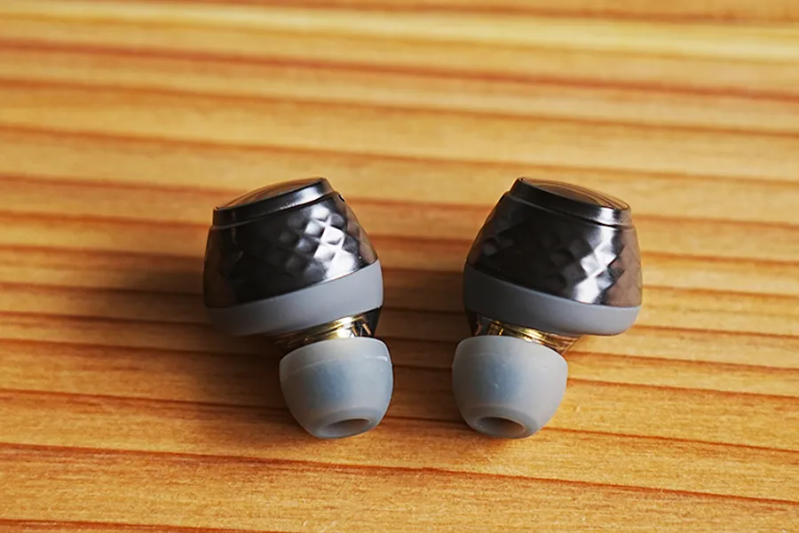 SOUNDPEATS ENGINE 4のイヤーピース本体