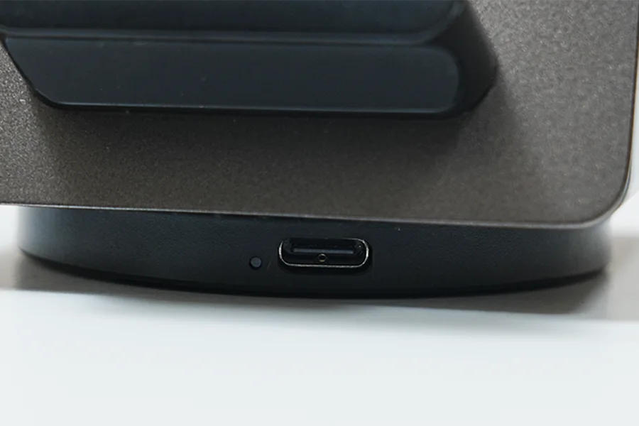 USB-Cポートあり
