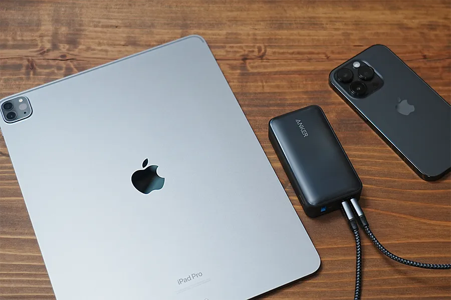 Anker Power Bank (10000mAh, 30W）でiPhoneとiPad Proを充電