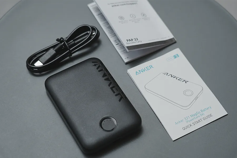 Anker 321 MagGo Battery (PowerCore 5000) と付属品