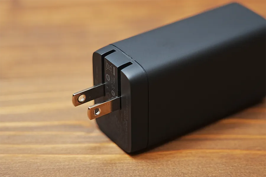 Anker 737 Charger (GaNPrime 120W)のプラグ出した後