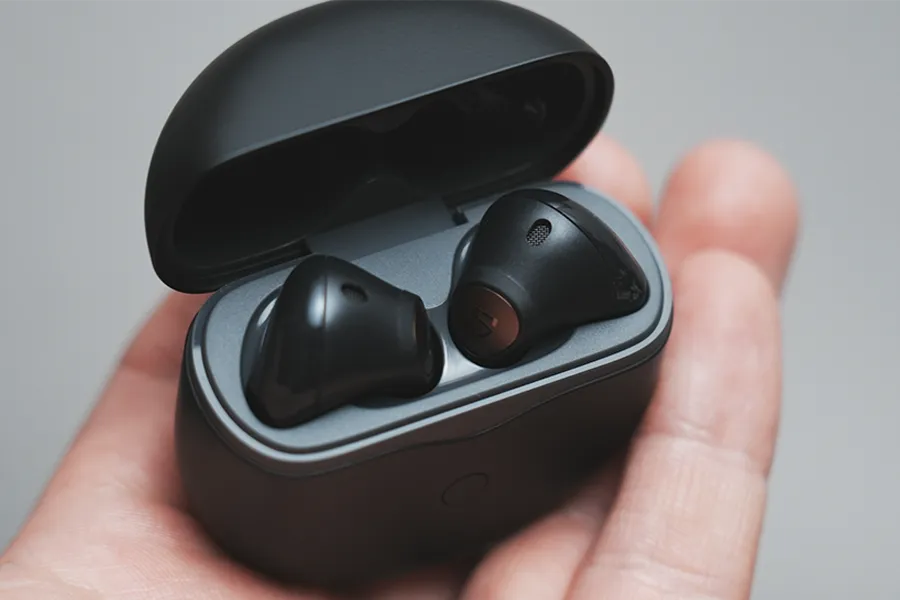 SOUNDPEATS air4のマットな質感がたまらん